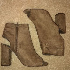 Charlotte Russe: Tan Suede Heels